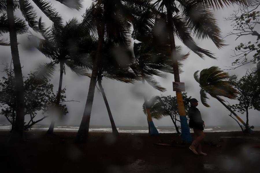 La tormenta Grace deja un millón de personas sin agua en República Dominicana