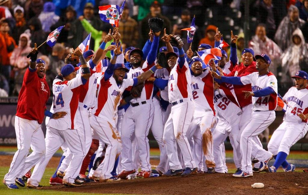 El campeonato de béisbol profesional dominicano podría admitir público