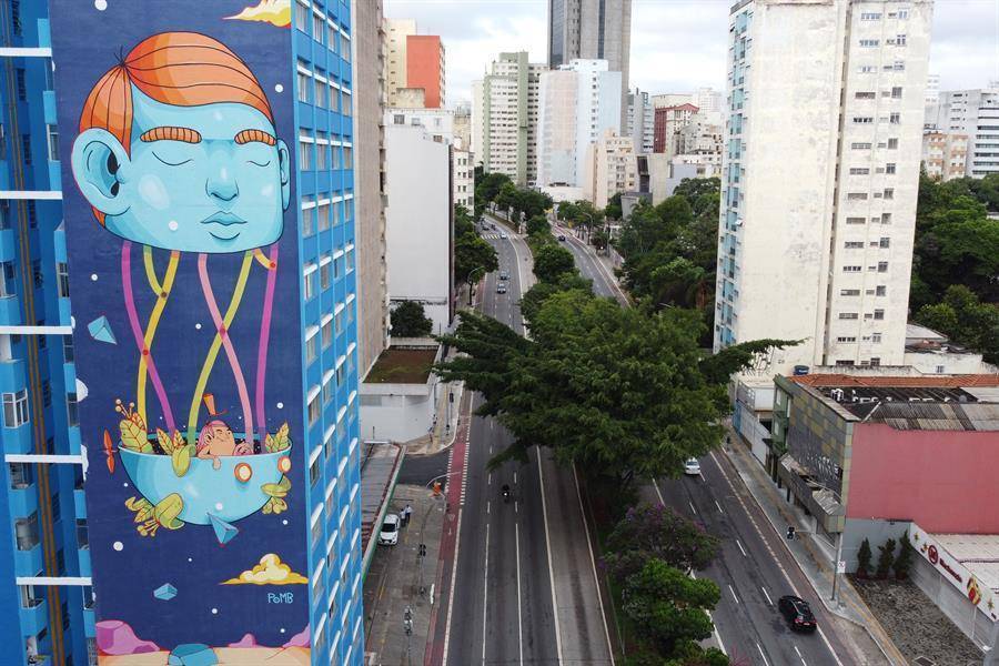 Grafitero brasileño Thales Pomb se inspira en el azul y en Goya