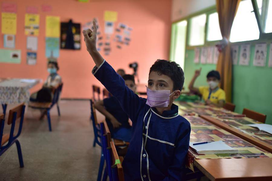 Cierran mayores escuelas francesas en Marruecos tras repunte de covid