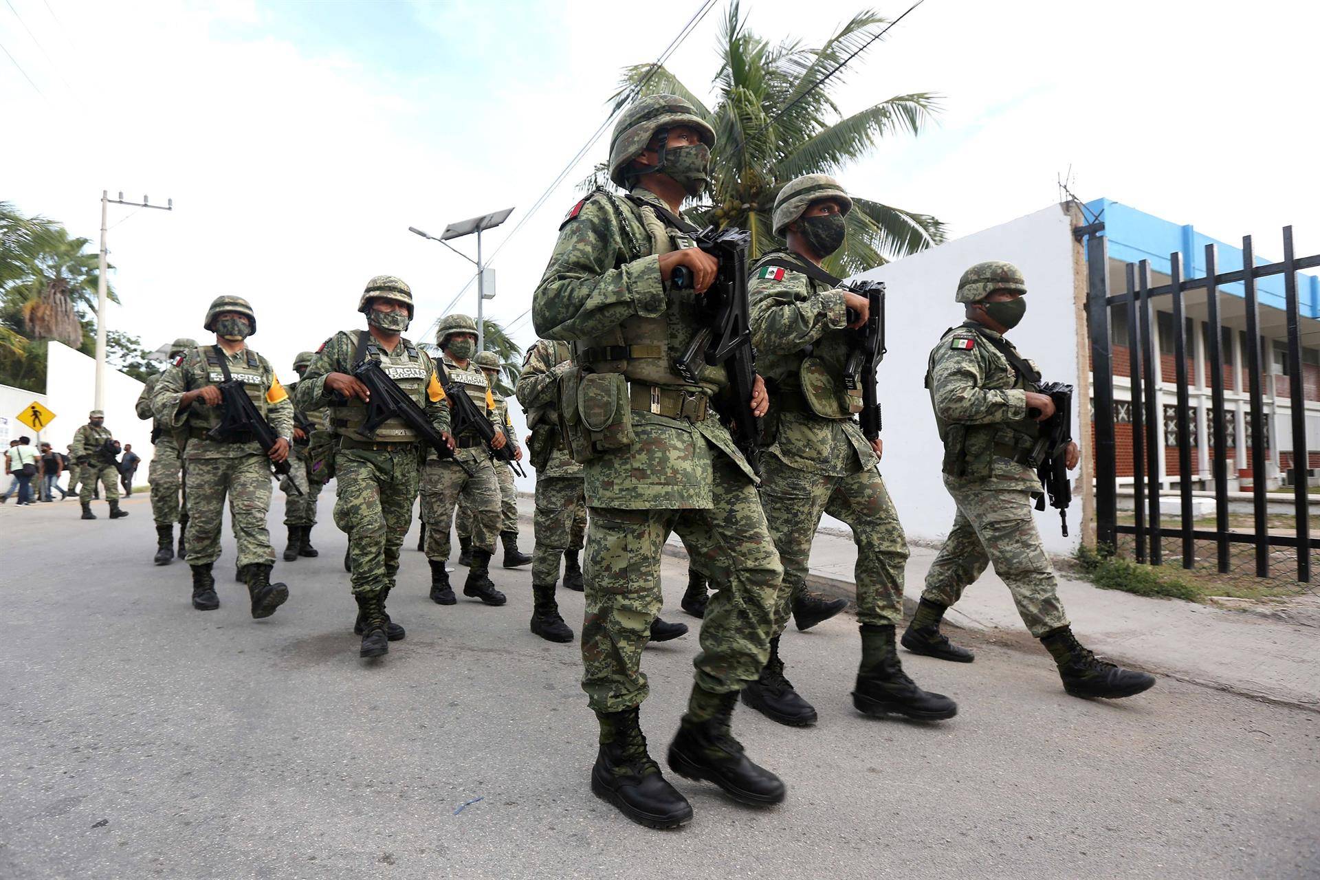 México despliega centenares de efectivos en el sureste por el huracán Grace