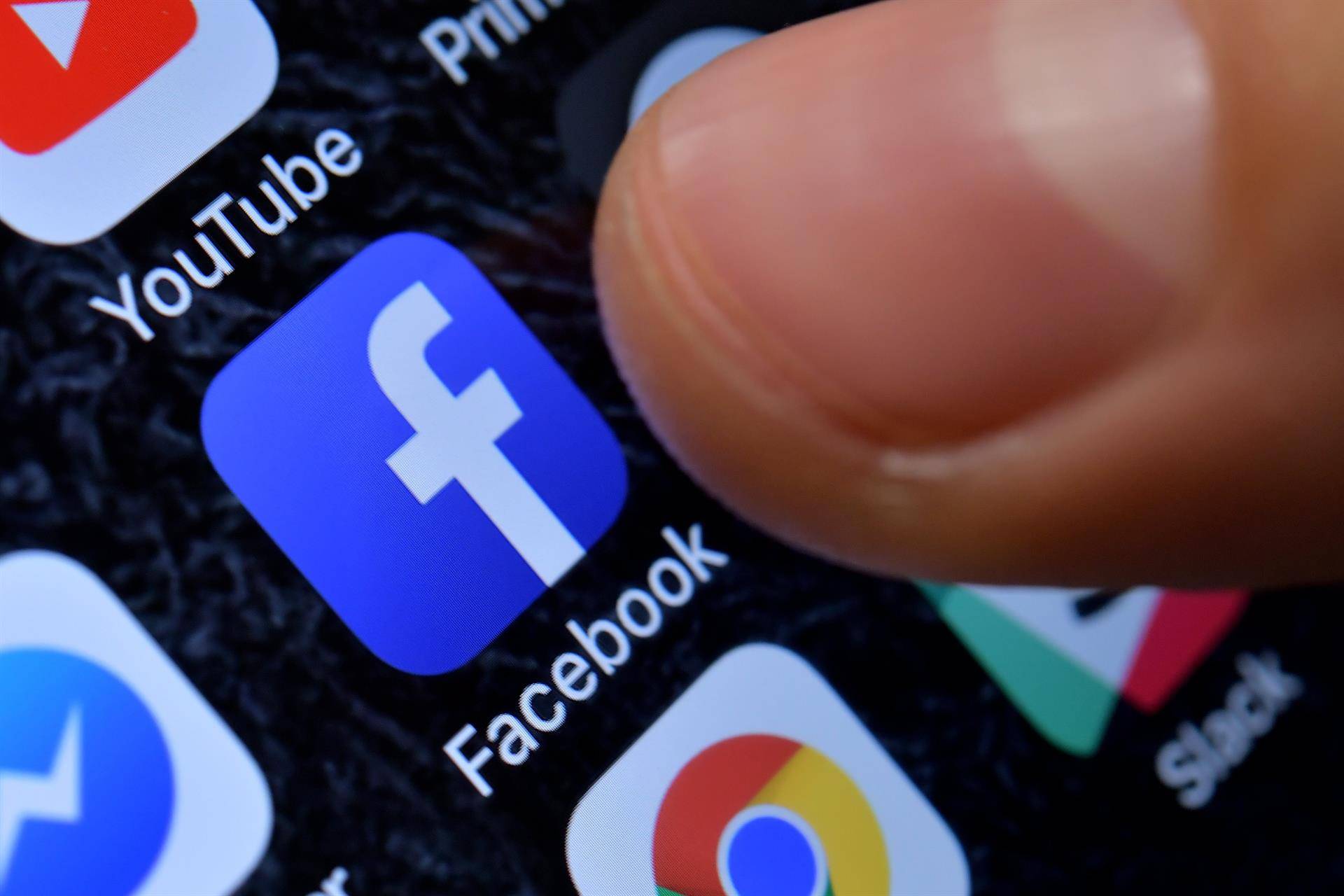 Facebook, Instagram y WhatsApp registran caídas en varias partes del mundo