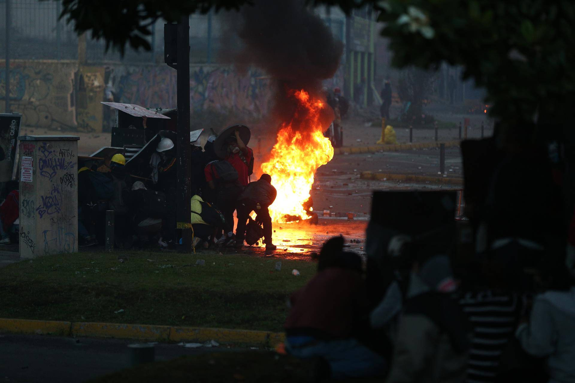 Aumentan a cinco los fallecidos en las protestas en Ecuador