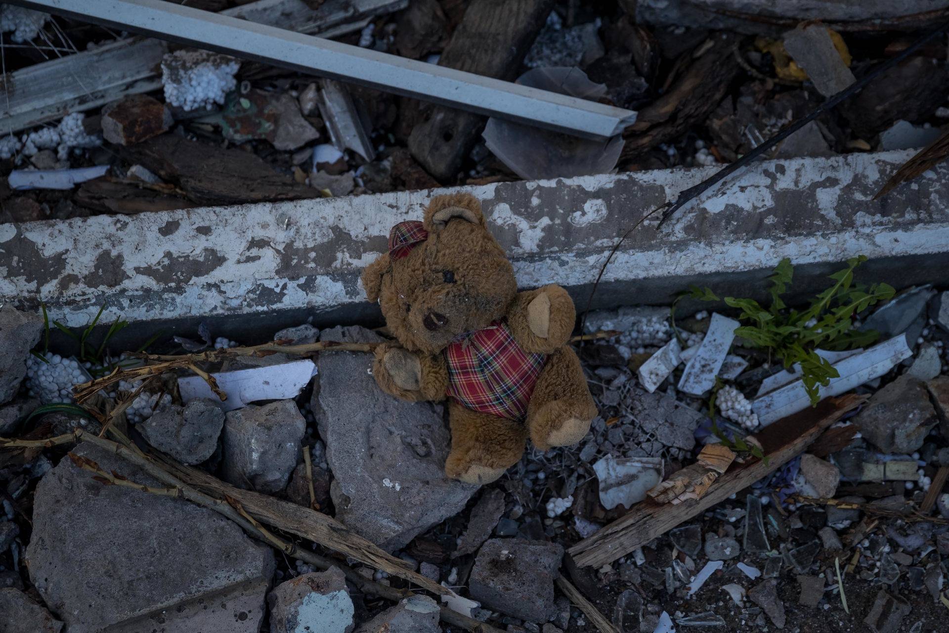 Al menos 438 niños han muerto en Ucrania por los ataques rusos, según Kiev